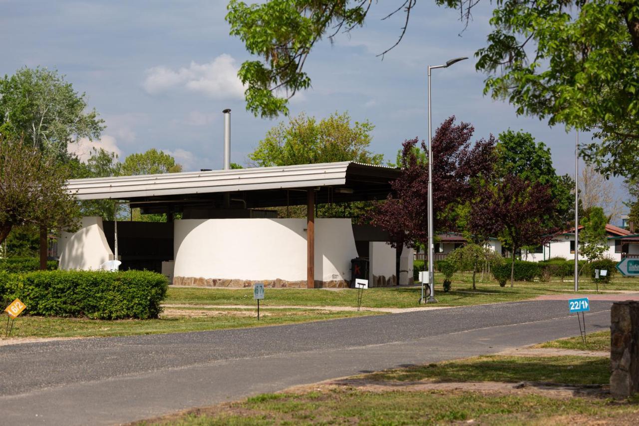 Aranypart Camping & Apartments Siófok Exterior foto