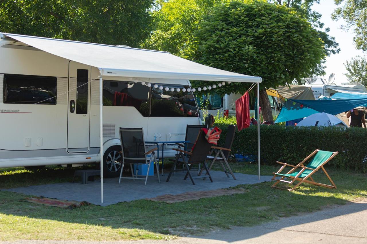 Aranypart Camping & Apartments Siófok Exterior foto